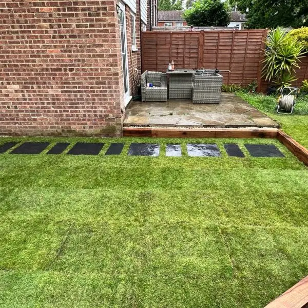 turf-laying-redhill |small garden landscapers